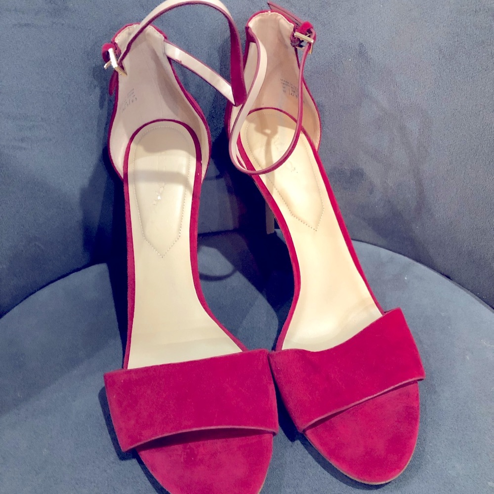 Like New Red suede Aldo Heels
